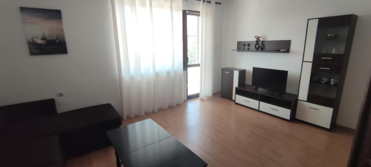 Yanevi Apartments เชอร์โนโมเรทส์ ภายนอก รูปภาพ
